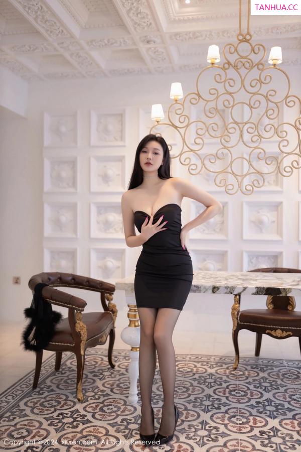 安然Maleah  [XiuRen]高清写真图 2024.04.29 No.8471 安然anran 黑丝美腿第21张图片